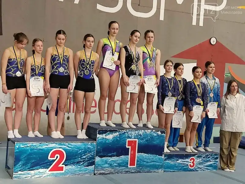 Миколаївські спортсмени здобули бронзу на Чемпіонаті України зі стрибків на батуті
