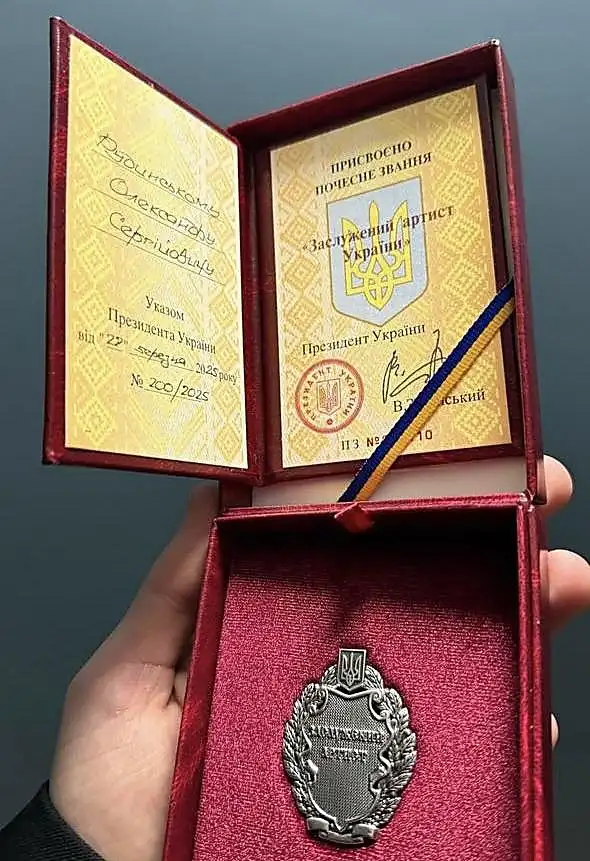 Визнання на сцені й за її межами: миколаївський актор Олександр Рудинський став Заслуженим артистом України
