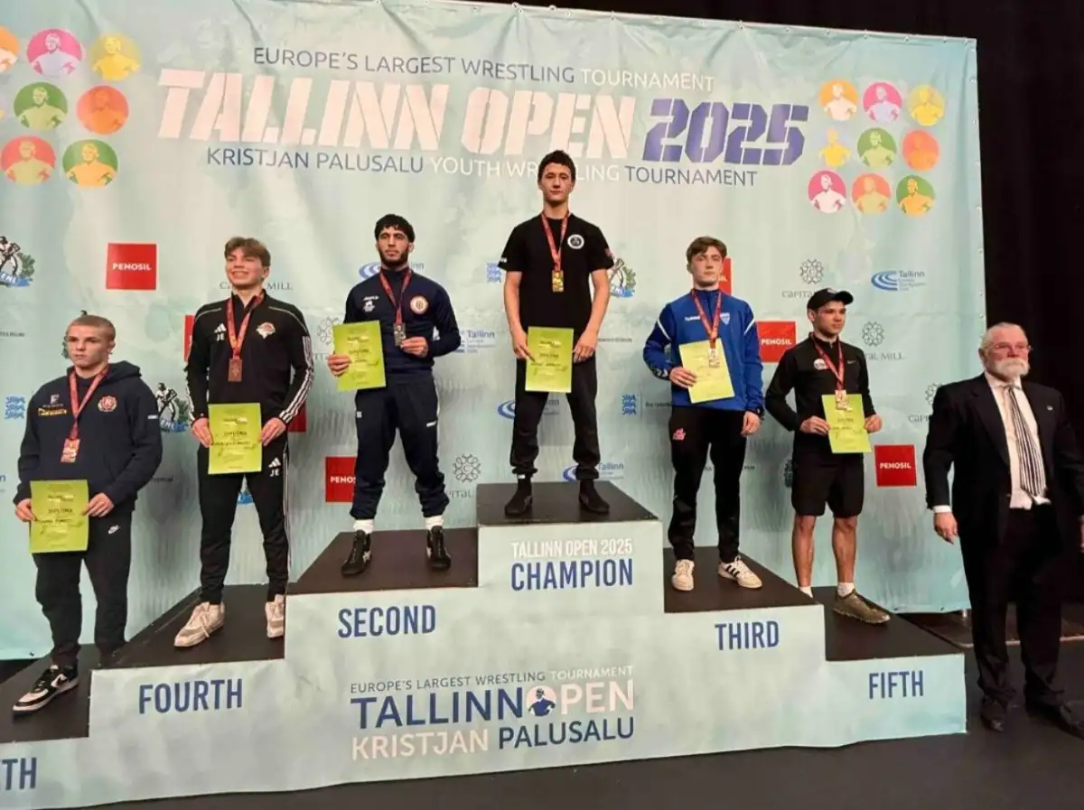 Максут Султанов — чемпіон міжнародного турніру з боротьби в Естонії