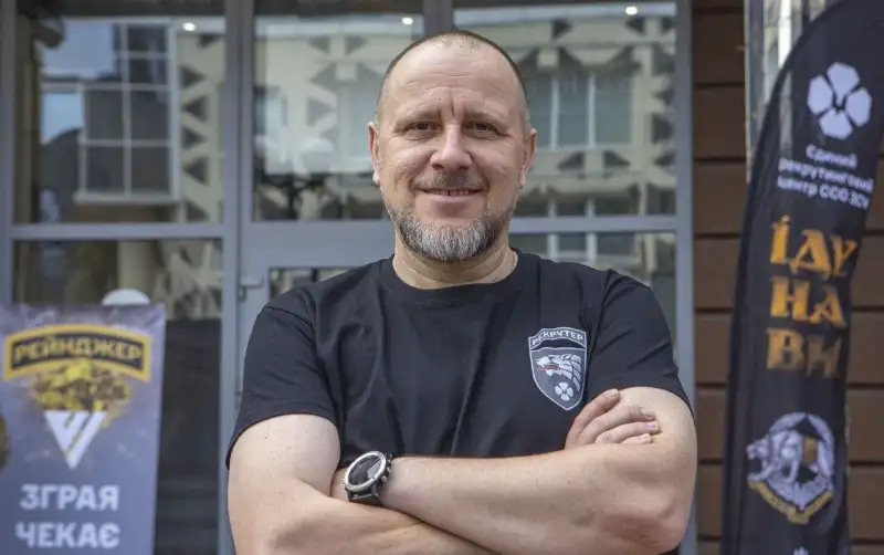 «Війна розпочалася для нас у потязі»: історія офіцера ССО Віктора Шевченка