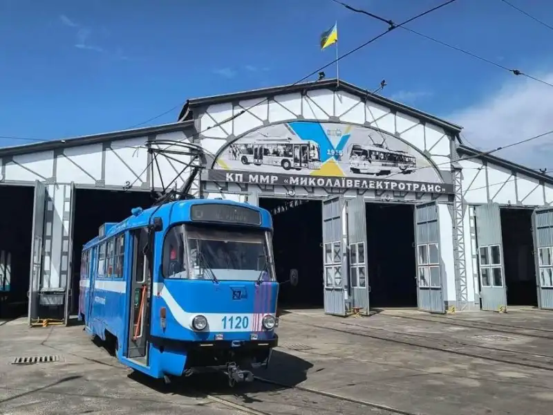 У Миколаєві через аварію на водоканалі змінили рух трамваїв до Широкої Балки