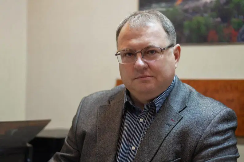 Прокуратура судиться з Миколаївською ОВА через занедбані контейнери з-під пестицидів
